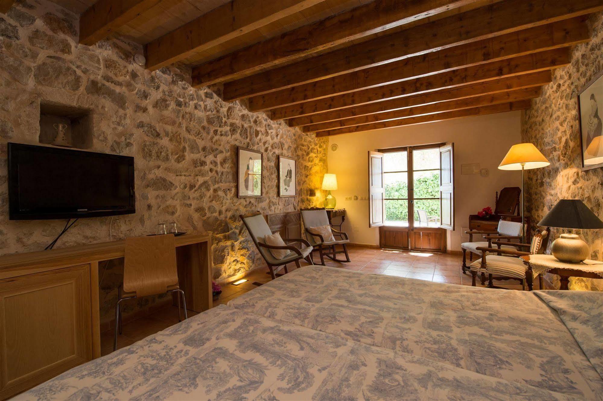 Hotel Rural Can Feliu Porreres Esterno foto